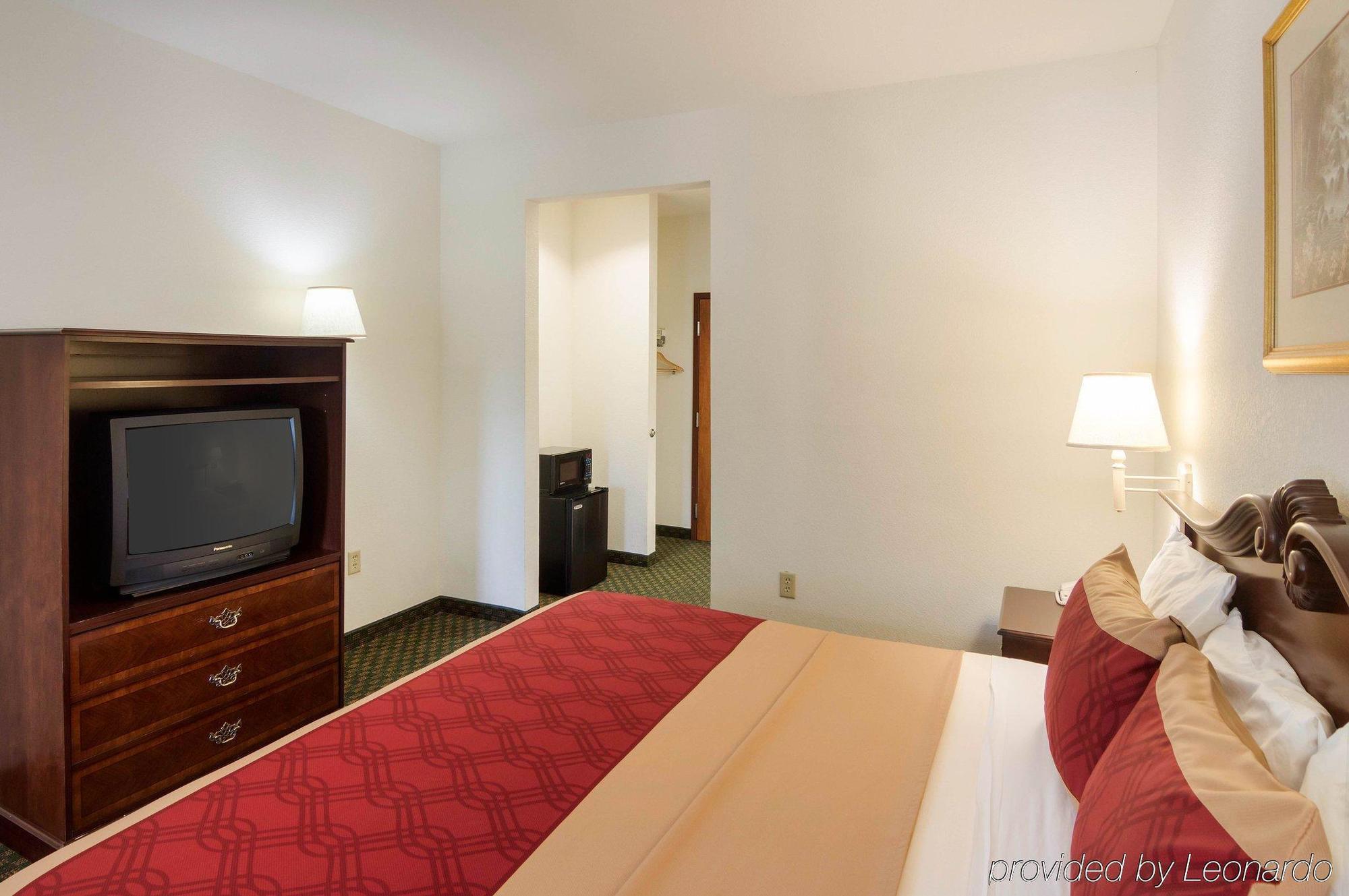 Econo Lodge Weatherford Buitenkant foto