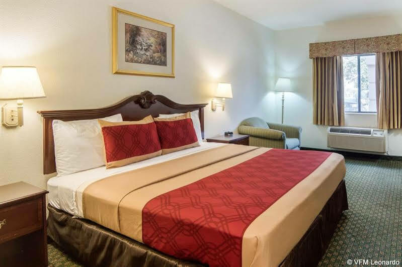 Econo Lodge Weatherford Buitenkant foto
